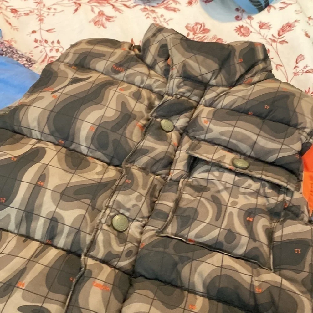 Gap kids puffer compass vest medium (8)